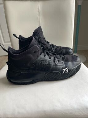 Air jordan stay loyal 2 size 10.5